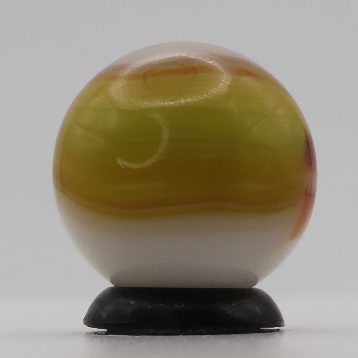11/16" Peltier Rainbo Ketchup & Mustard Marble MINT