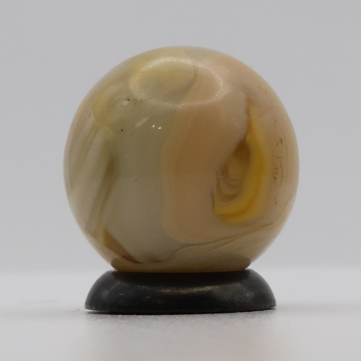 5/8" Champion Marble Swirl Lots of drizzle! NM+