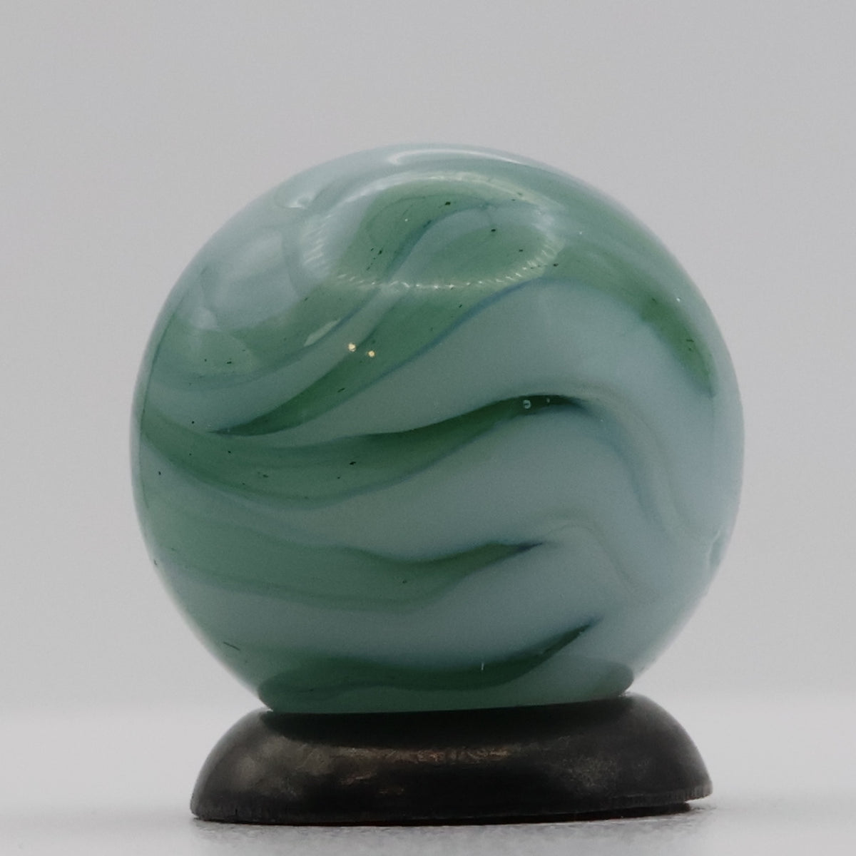 5/8" Alley Agate Flame Marble Translucent - tiny bits of AV M-