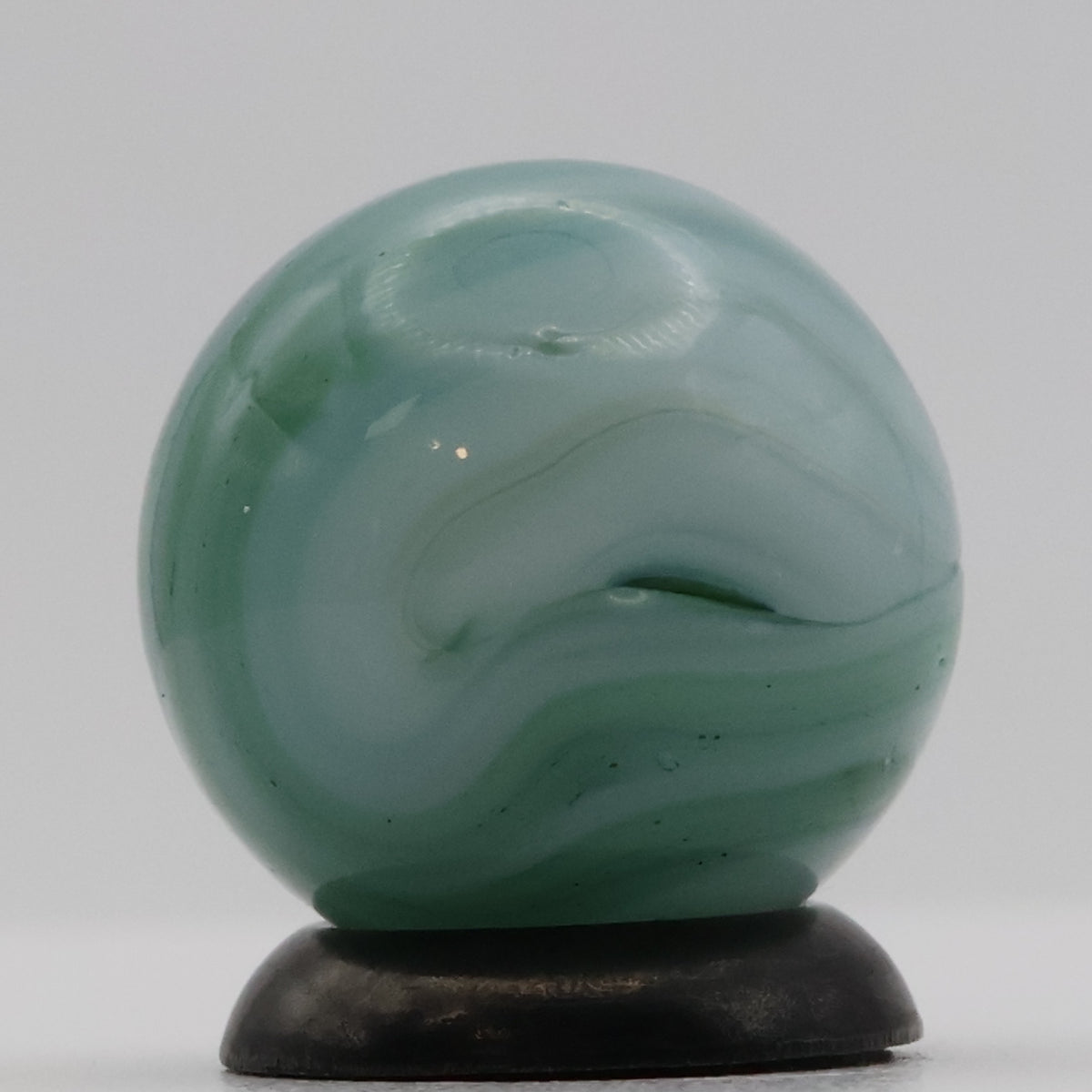 5/8" Alley Agate Flame Marble Translucent - tiny bits of AV M-