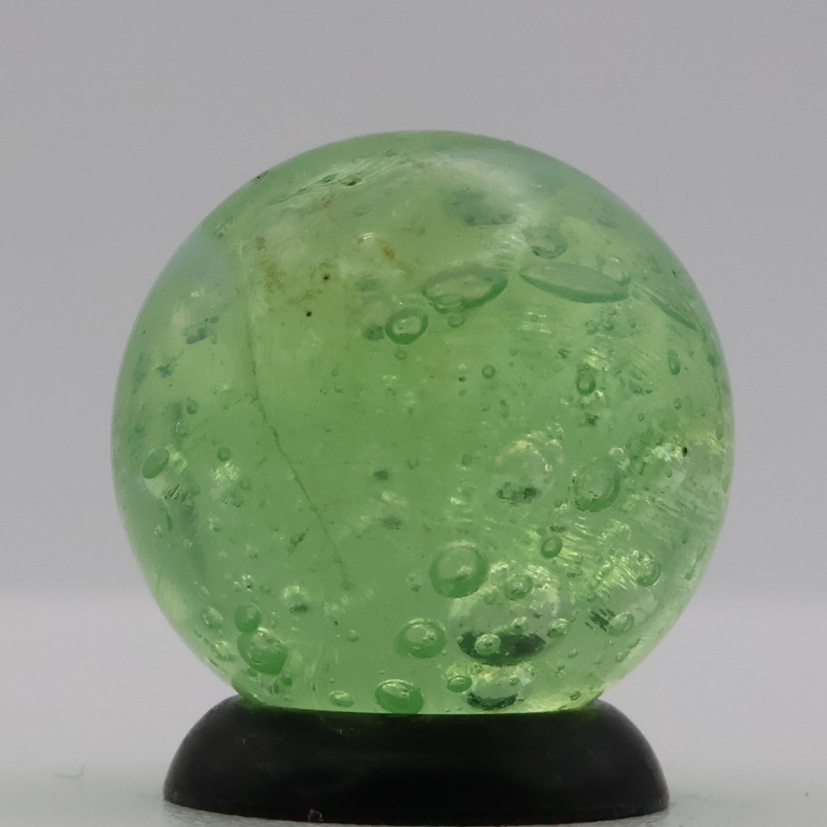 5/8" Peltier Green Fizz Bubbly Marble NM+