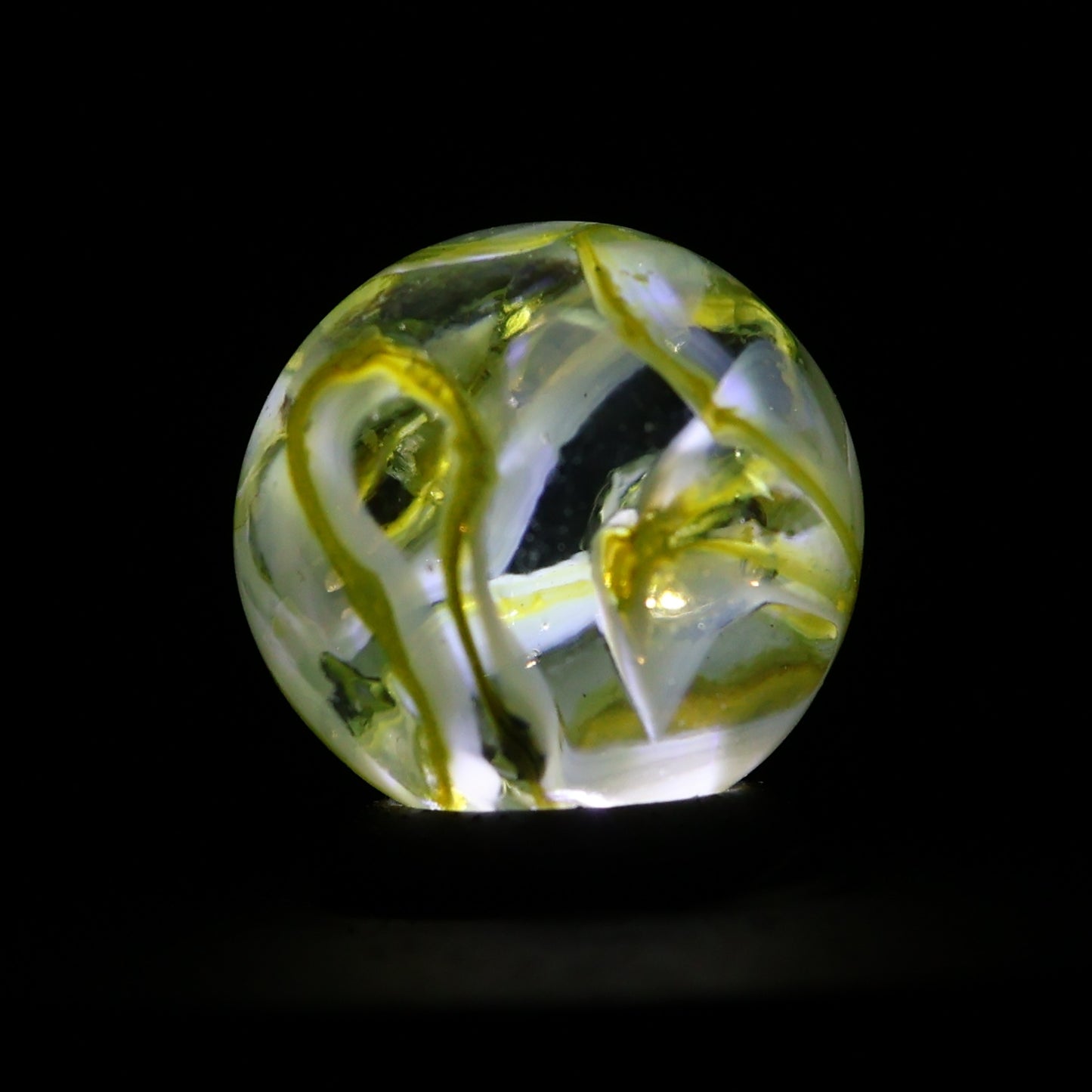 5/8" VINTAGE Veiligglas Marble Yellow & White M-