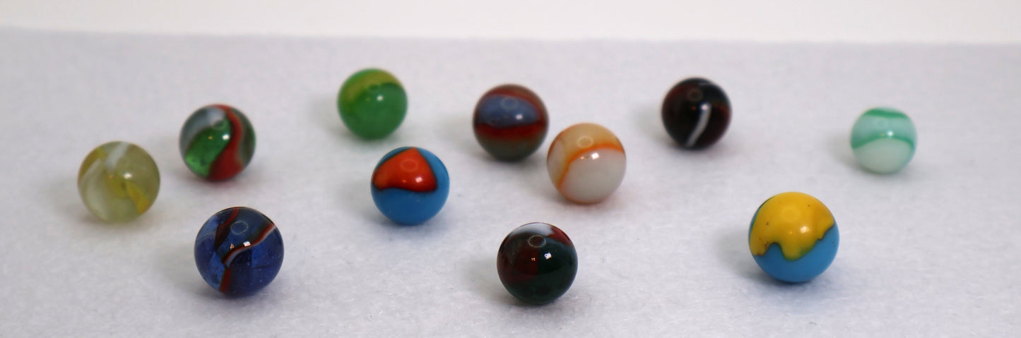 11pcs 5/8" Variety Mix Peltier Patches and Rainbo Marbles NM- to M