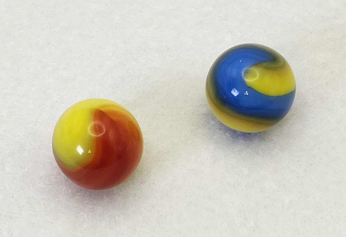 17mm 2pk Akro Agate Special Corkscrew Marbles Yellow/ Blue/ Red NM++