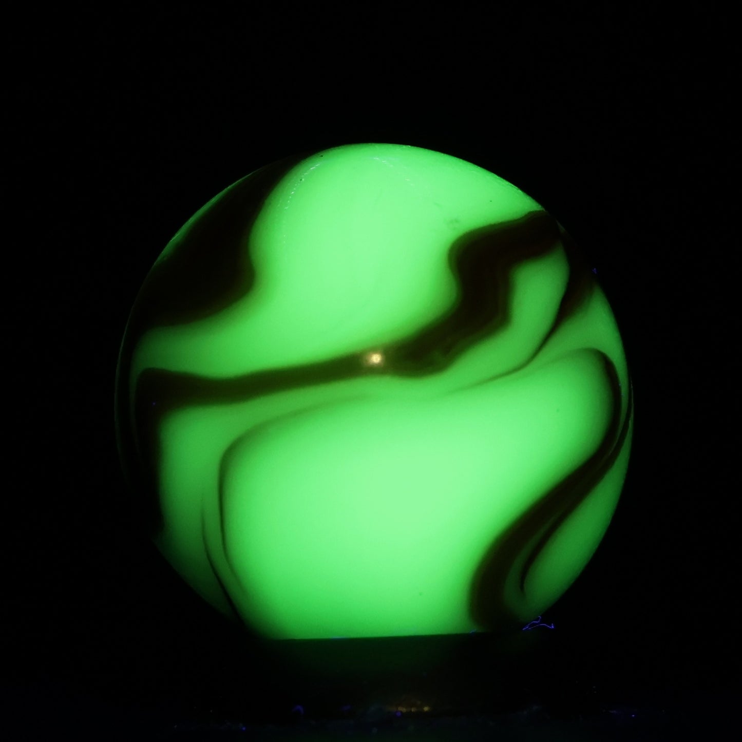 11/16" Uranium Swirl Marble "mint choc chip" NM