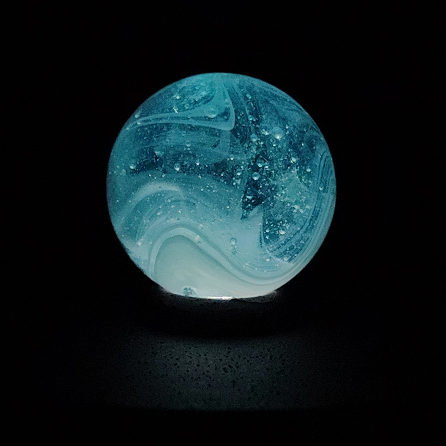 17.5mm Baby Blue Slag Marbles NM+ looks MFC one seam