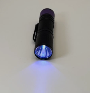 4" UV Flashlight 365nm Blue light (blacklight) Great for marbles! Batteries included
